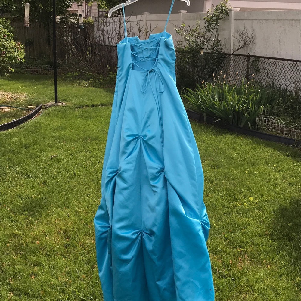 Turquoise formal dress - Picture 7 of 9
